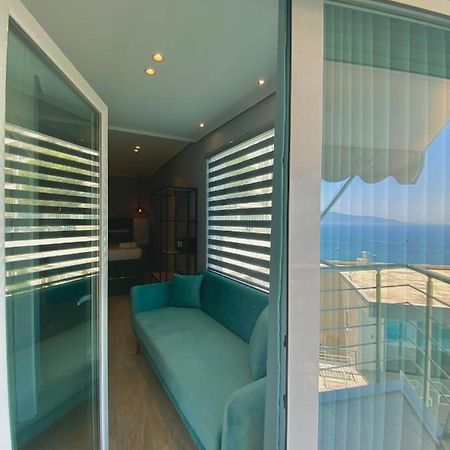 Crown Apartment Sarandë 外观 照片