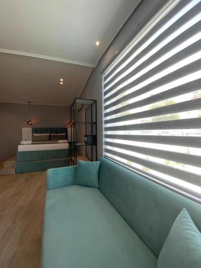 Crown Apartment Sarandë 外观 照片