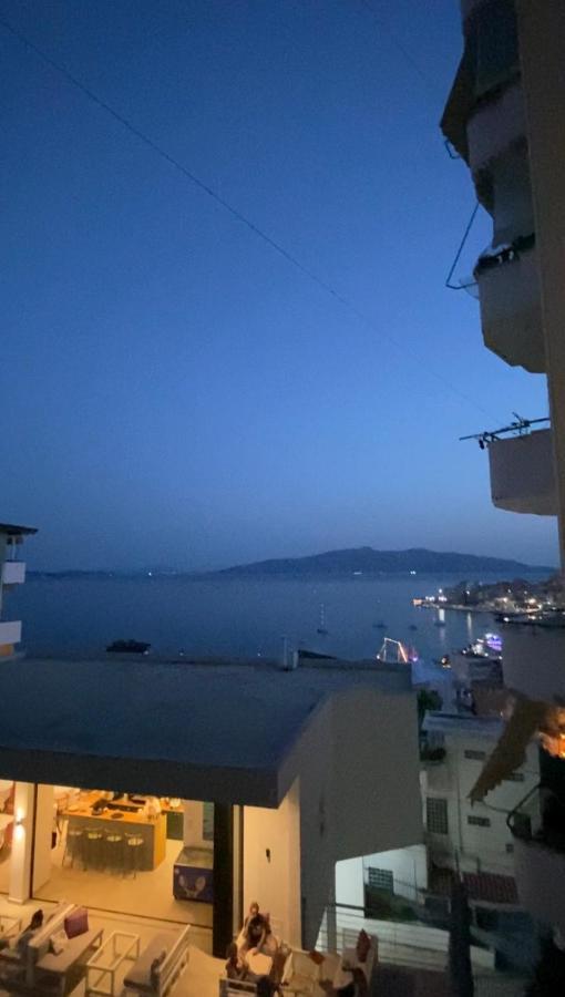 Crown Apartment Sarandë 外观 照片