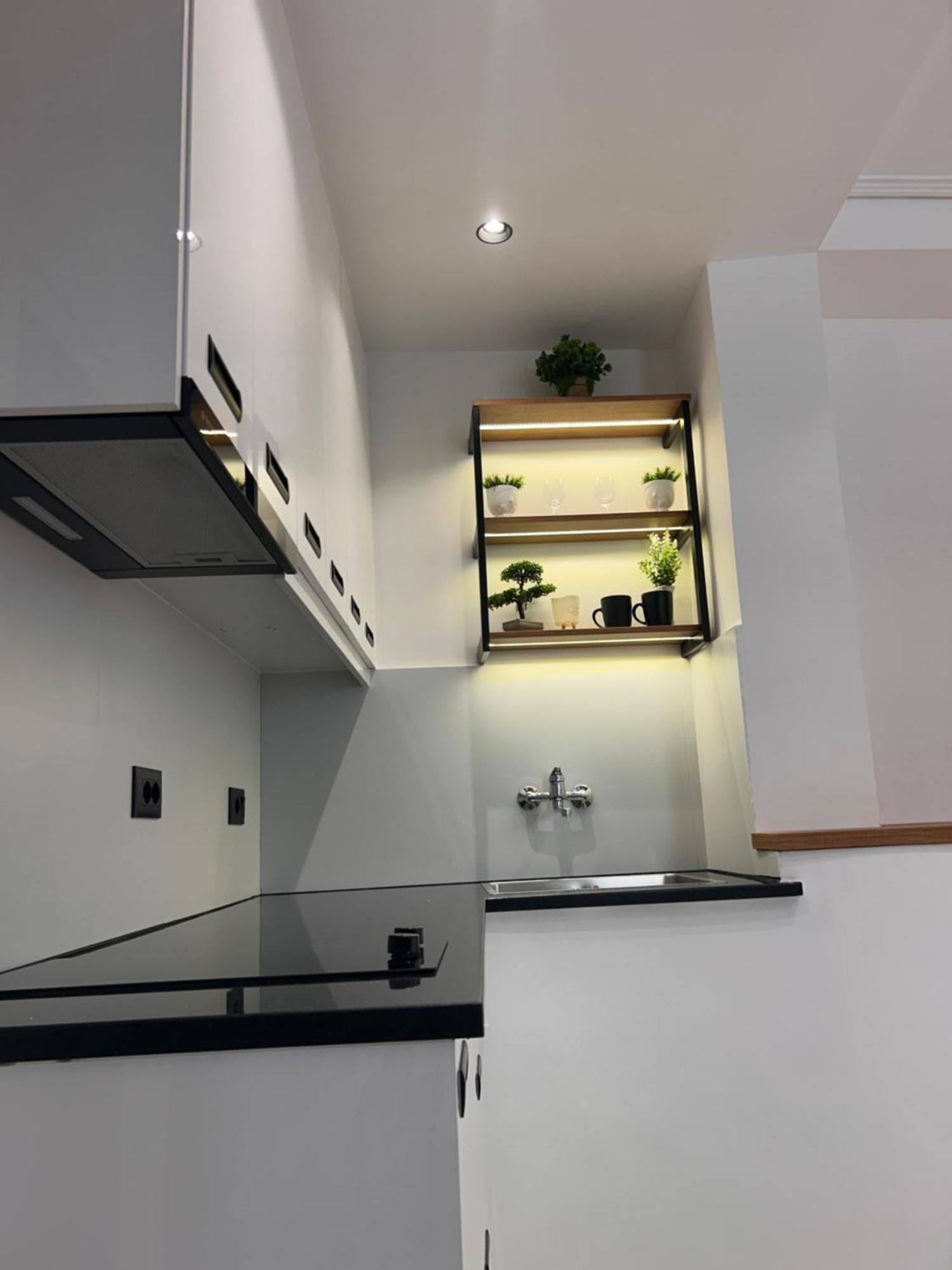 Crown Apartment Sarandë 外观 照片
